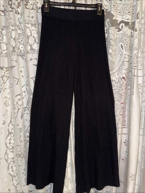 House of Harlow 1960 Pants - House of Harlow 1960 Black Wide-Leg Knit Pants
